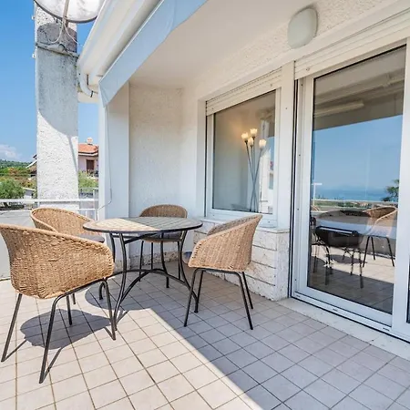 For 4 View, Terrace, Wifi And Freeparking *